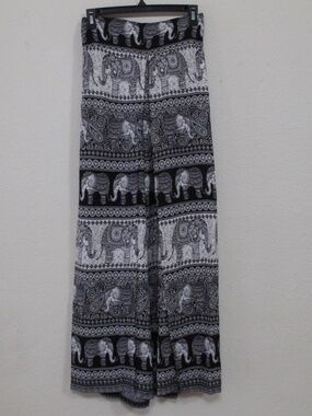 Women's Black & White Elephant Print Wide-Leg Pants